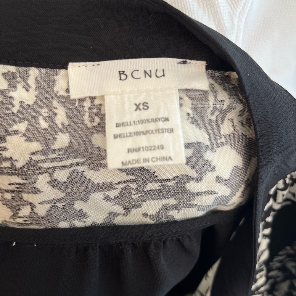 BCNU Jacket - Picture 3 of 4